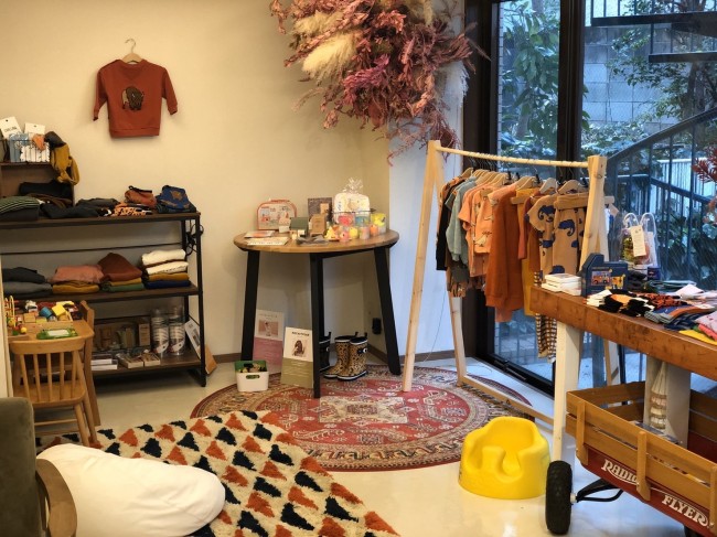 ママがほっと一息つけるかわいいショールーム、Himum,を紹介します!