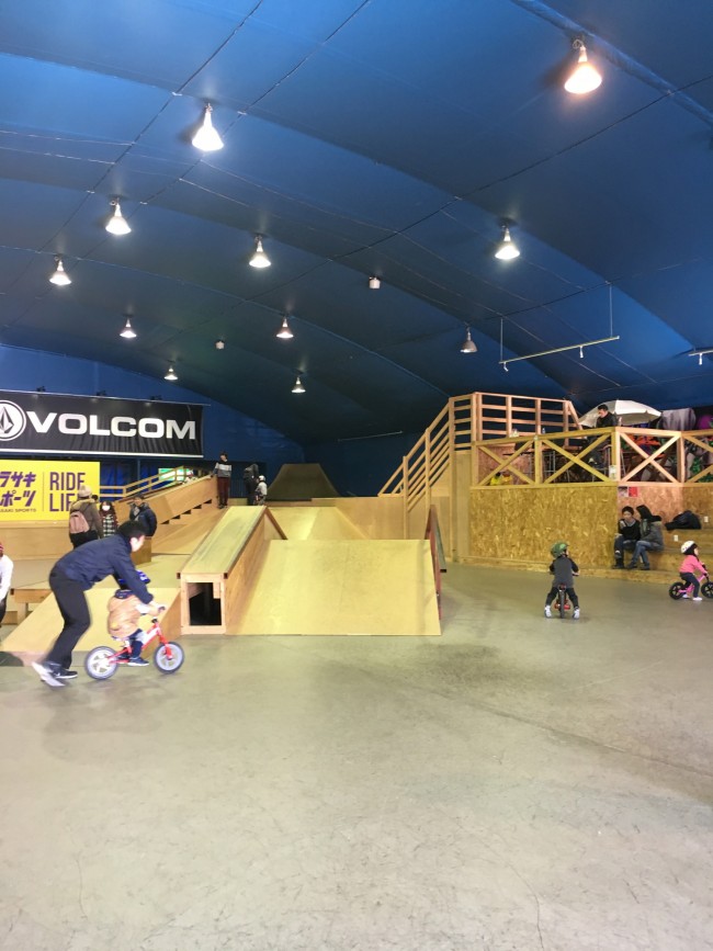 Xスポーツ好きなパパなら興奮まちがいなし。本格的なパークです