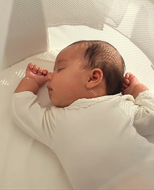 寝ている時間が長い赤ちゃんにとって、寝る環境や寝具は大切です！