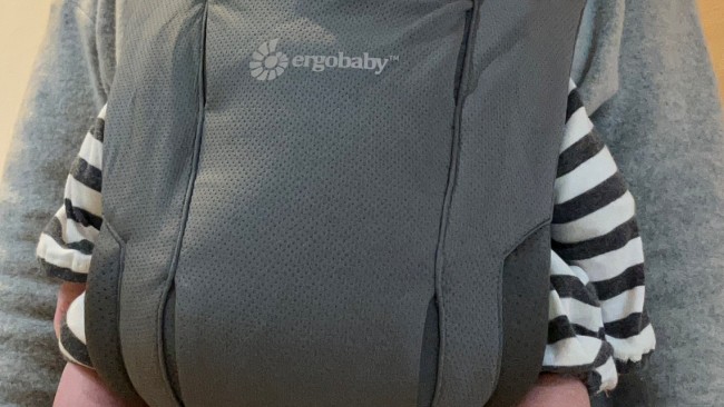 《新生児から1歳までの専用抱っこひも》エルゴベビー エンブレース ソフトエアをレポート!