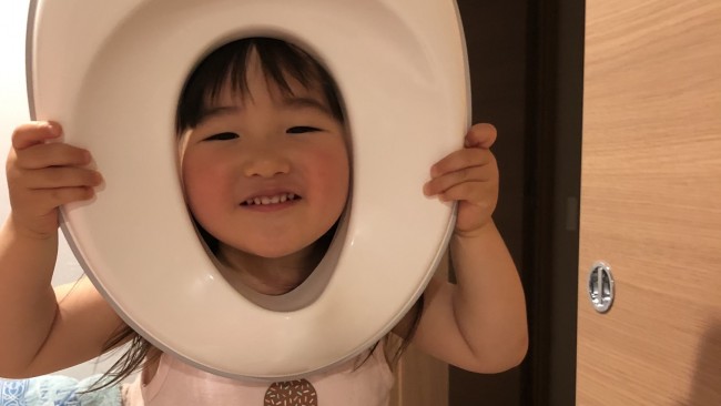 《我が家のトイトレ奮闘記》焦らずじっくり取り組もう! トイレに誘い出す作戦、パンツへの進め方のコツいろいろ♪