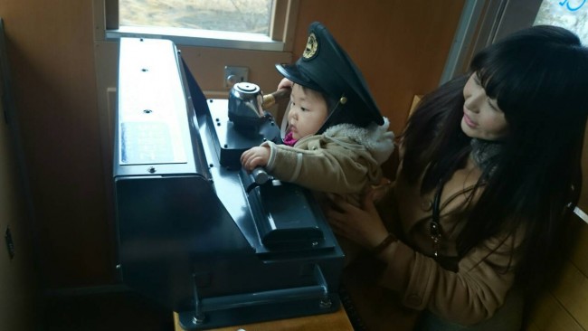 【子連れで秋旅♡】わたらせ渓谷鉄道のトロッコ列車で、子どもとのんびり秋を堪能♪