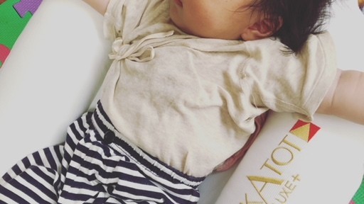 《ママの大敵、背中スイッチ!》我が家の背中スイッチを押さずに寝かせる技、伝授します♪