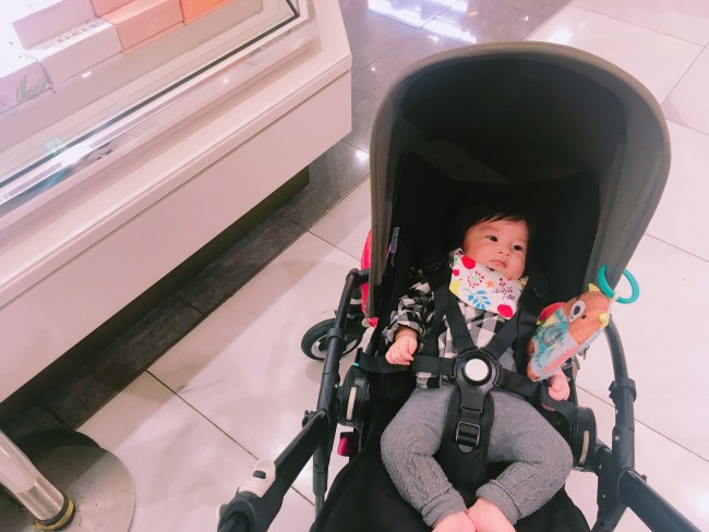 抱っこが大好きな我が子も、泣くことなく安心している様子。乗りごこちがいいのかも?
