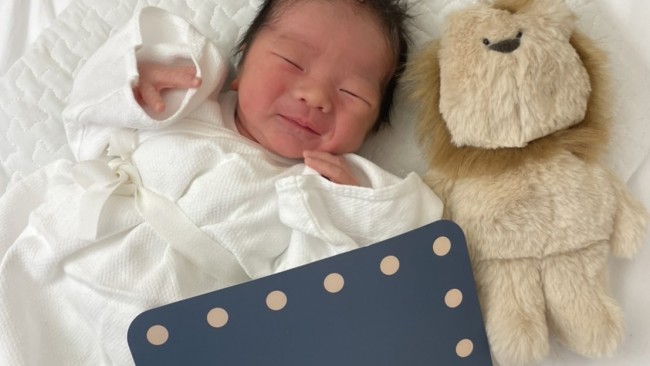 《今しか撮れない♡》みんなの新生児フォト、見せて! とっておきの瞬間を写真に残そう