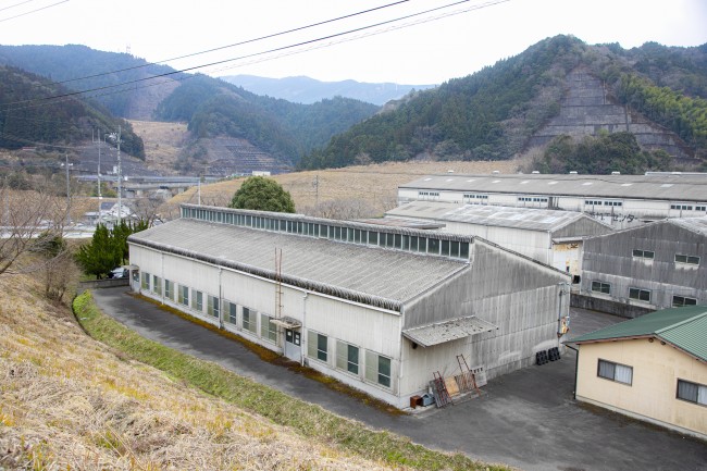 のどかな山間部、高知県大豊町にあるハートの工場。日本製のオーガニック認証製品を求める、海外からの問い合わせや注文も多い 写真提供:株式会社ハート