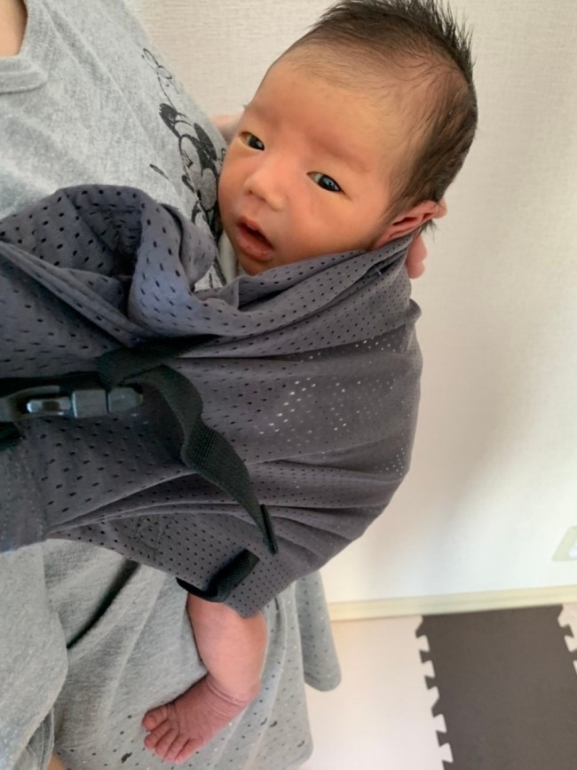 首元のバックルを止めて完成です