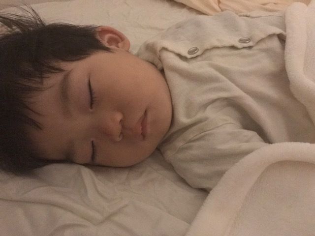 寝るとき 何着てる ベビーのパジャマ事情 エイデンの新作パジャマをレポート 代官山スタイル By Blossom39 寝るとき 何着てる ベビーのパジャマ事情 エイデンの新作パジャマをレポート 代官山スタイル By Blossom39