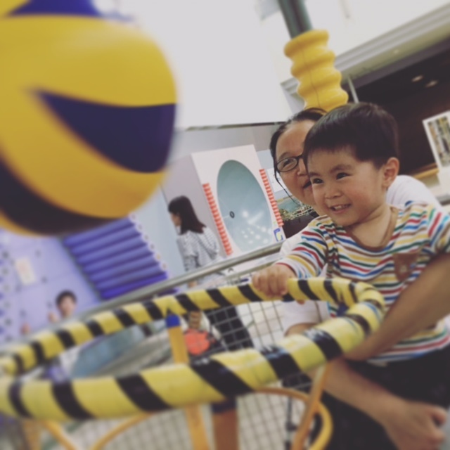 遊びながら、自然に科学を学べます