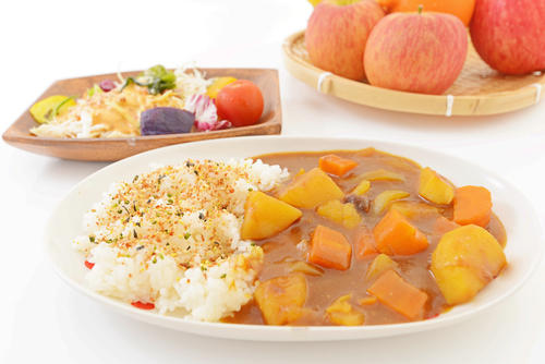 わたしの場合は、カレー&フルーツが神メニュー。食べられるものは、人ぞれぞれです