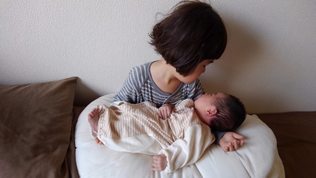 《ここが大変!2歳差育児!》遊び、お風呂、食事、寝かしつけ、移動… ママの工夫で楽しい毎日に♪