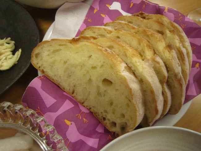 フランスパンのお店なので、王道のリュスティックは外せません!