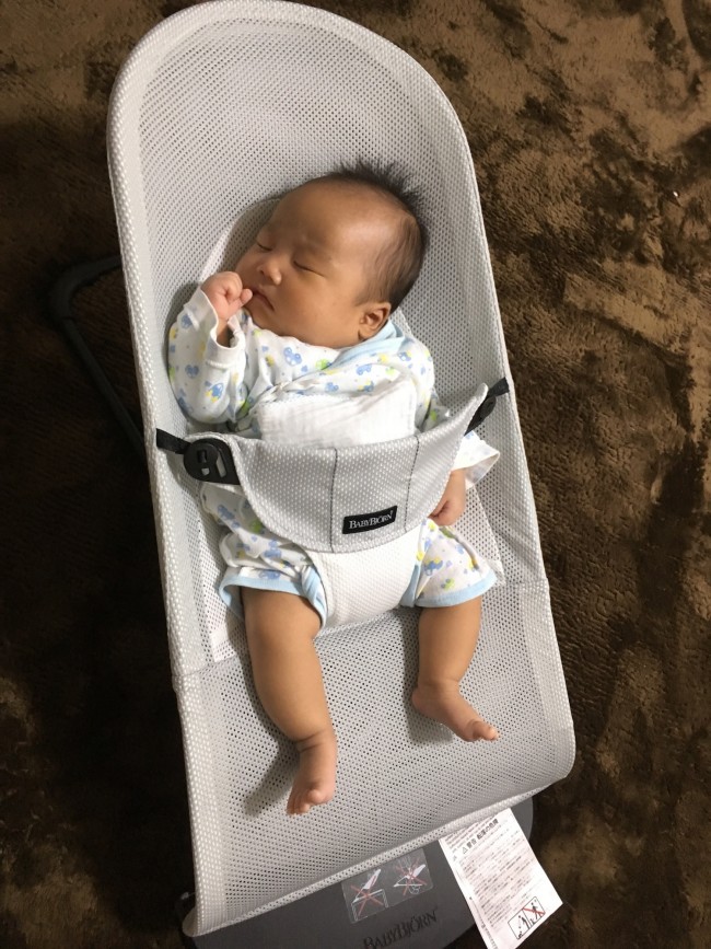 使ってみてわかった ママたちに話題の神アイテム ベビービョルンのバウンサーってどんなもの 代官山スタイル By Blossom39 使ってみてわかった ママたちに話題の神アイテム ベビービョルンのバウンサーってどんなもの 代官山スタイル By Blossom39