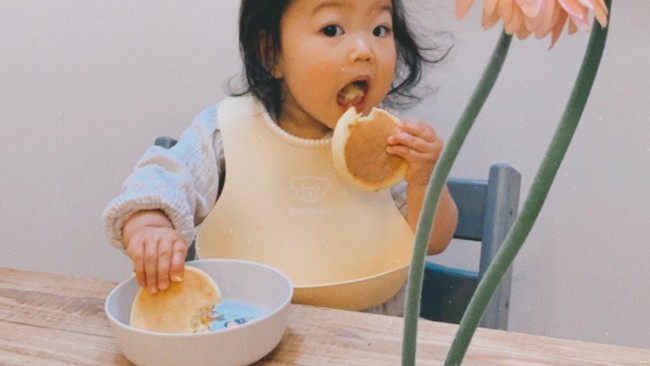 《自分で食べられる！》米粉のおやきに海苔サンド♪ 子どもが大喜びの、我が家の手づかみ食べレシピ