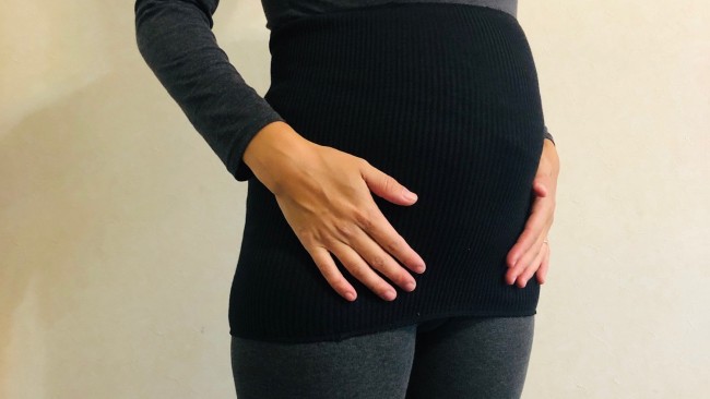 《秋冬マタママにおすすめ》これ1枚あれば万能! とにかくのび〜る、新素材腹巻で寒さ対策◎