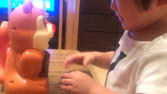 《はじめて触れる、数や色♪》リープフロッグの人気おもちゃ、ナンバークランチングスクワラルを使ってみました♡