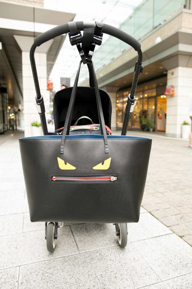 とっても可愛い、FENDIのモンスタートートがママバッグ。せなくん、怖くないかな?