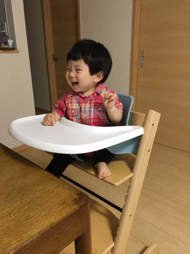 家族と同じ目線で食卓を囲めることで、お食事時間がより楽しいものに♡