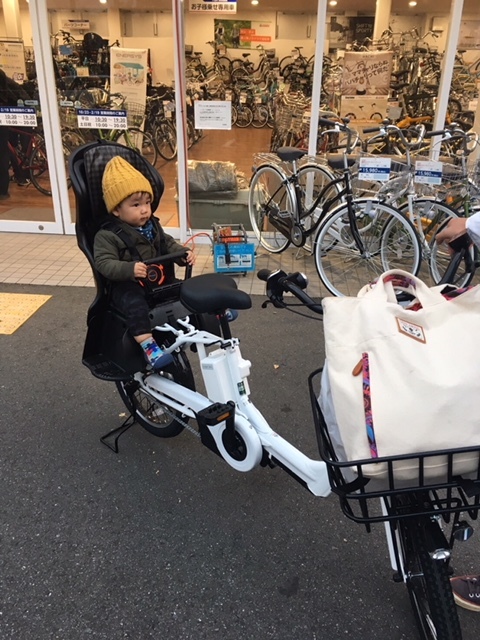 親子で自転車デビュー 我が家の子ども乗せ電動アシスト自転車の選び方 ママ友たちからの助言に感謝 代官山スタイル By Blossom39