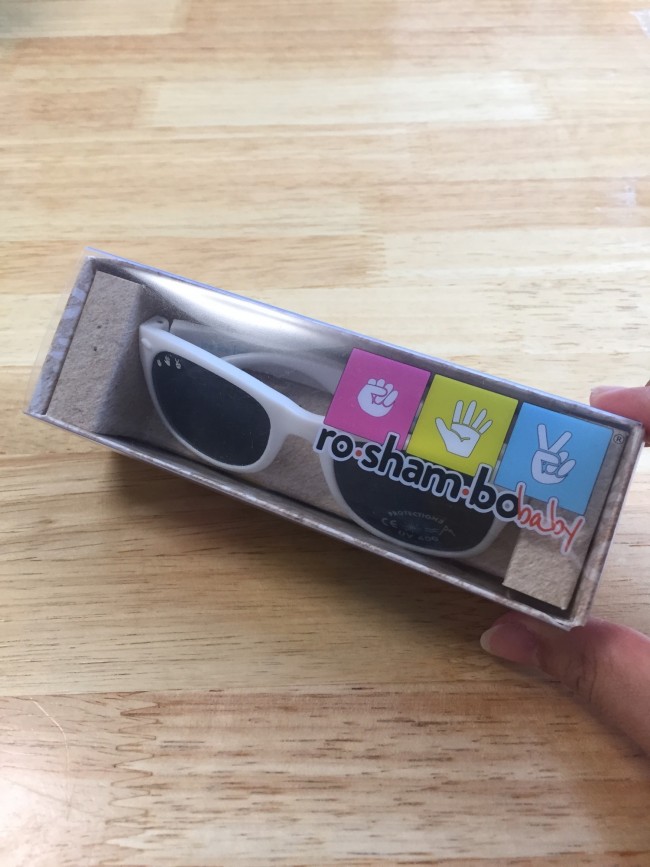 ro・sham・boとはイタリア語で「じゃんけんぽん」を意味します。ロゴマークが遊び心をくすぐりますね