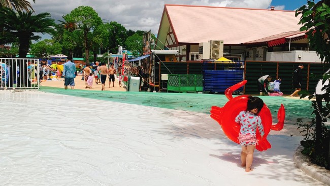 《プール&お祭りデビュー》2歳児、夏の初体験レポート! 子連れで快適に楽しむには…