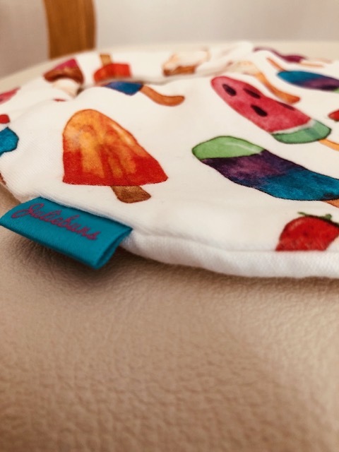 ふんわりと厚みが。洗濯してもふわふわ感は衰えず、柔らかくて優しい生地