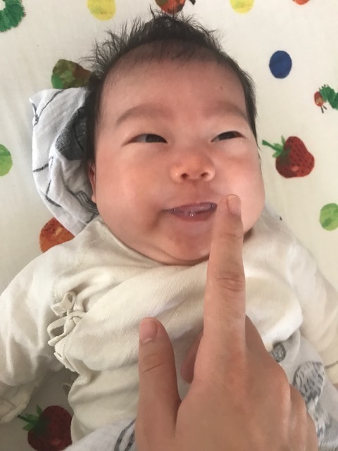おうちで何して遊んでる 月齢別 赤ちゃんとの家遊びはこんなことをしています 代官山スタイル By Blossom39