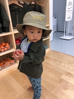 抱っこ紐とリュックひとつでふらっとワンオペ動物園。いろんな体験ができて、親子共とっても楽しめました◎