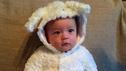 《知人・友人が出産!》お祝いはどうする? ギフトの選び方・タイミングや対面時のマナーなど