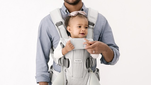 《2018年、総決算!》最も一番売れた抱っこひもは、コレ! 今年は“素材感”がキーワード