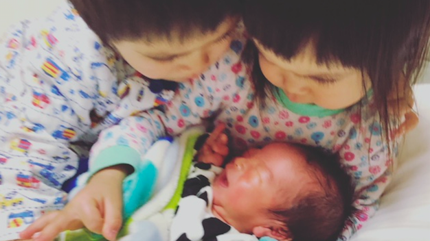 《弟ができました♡》兄姉には、どう伝える? 上の子が赤ちゃんを迎えるための準備って…
