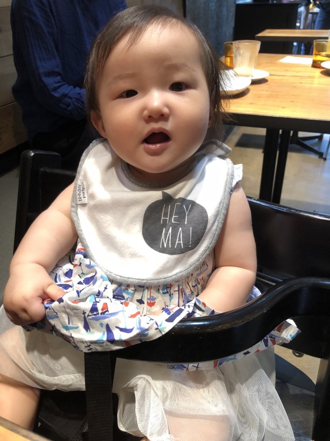 「HAY MA!」の吹き出しも写真映え◎ コットン100パーセントで肌馴染がよく、ほどよい伸縮性