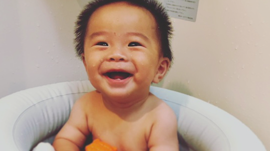 《ワンオペお風呂のママ必見!》お風呂タイムが超快適になる、新感覚のベビーバス♪