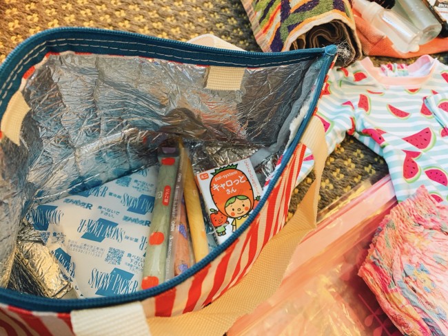 保冷バッグにゼリーとジュースを入れていって正解! テントは早速購入しようと思います