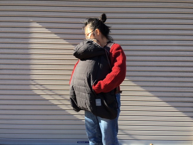 表面には手をいれるところがついています。ママもあったか!