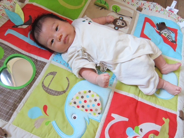 寝るとき 何着てる ベビーのパジャマ事情 エイデンの新作パジャマをレポート 代官山スタイル By Blossom39 寝るとき 何着てる ベビーのパジャマ事情 エイデンの新作パジャマをレポート 代官山スタイル By Blossom39