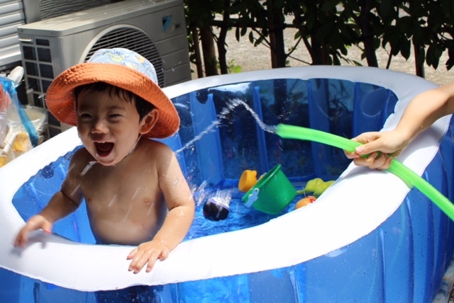 オムツのようなスイムパンツって ベビーの水遊びデビュー 何を履かせたらいいの 代官山スタイル By Blossom39 オムツのようなスイムパンツって ベビーの水遊びデビュー 何を履かせたらいいの 代官山スタイル By Blossom39