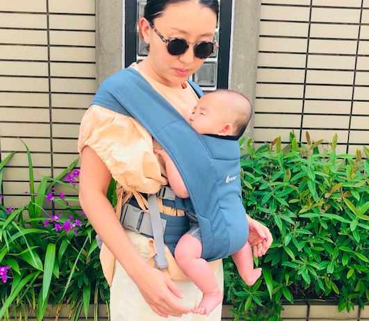 はじめての抱っこを快適に エルゴベビーから 新生児モデルが登場 話題のエンブレースをいちはやく使ってみました 代官山スタイル By Blossom39 はじめての抱っこを快適に エルゴベビーから 新生児モデルが登場 話題のエンブレースをいちはやく使ってみました 代官山スタイル By Blossom39